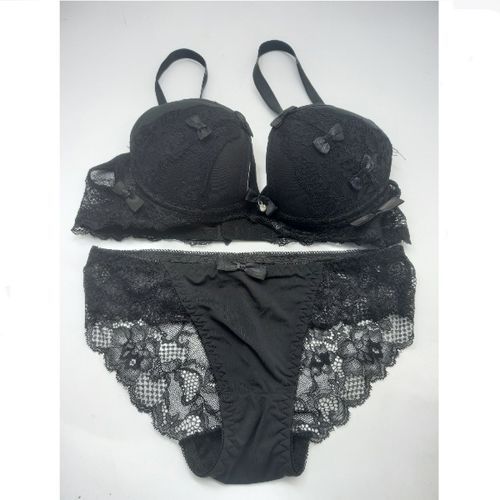 Ensemble Brassière Et Dessous En Dentelle -noir